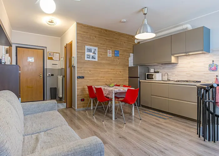 Aleph With Private Parking, Next Train Station Lejlighed